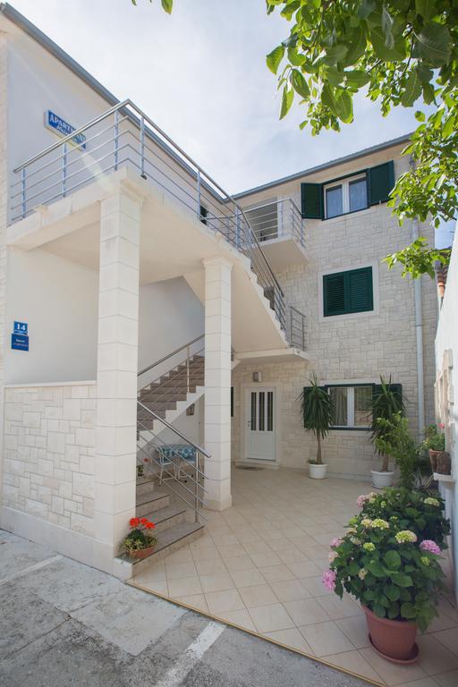 Apartments Kristian 波尔 外观 照片